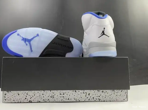Kick Theory (2021) Stealth Jordan Retro White 5 DD0587-140 Air 0508